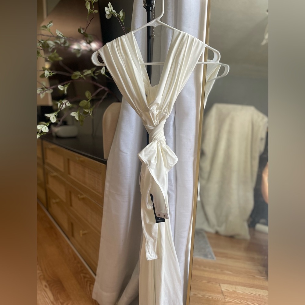 Lulu’s Sleeveless Convertible Bodysuit